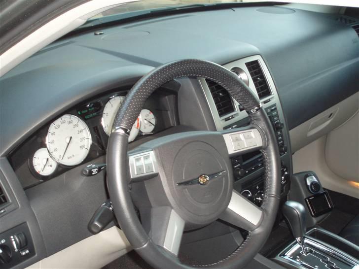 Chrysler 300 C SRT8 billede 7