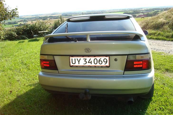 Toyota Corolla 1.6i 16v.. SOLGT! billede 9