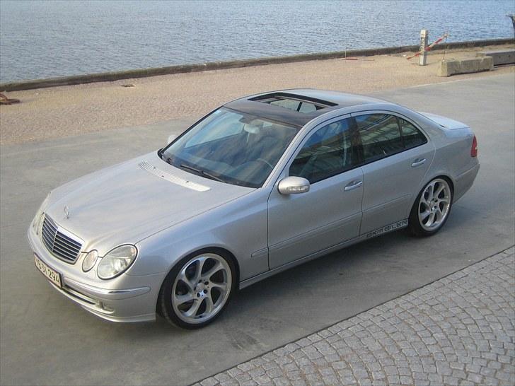 Mercedes Benz E270 2,7 CDi Avantgarde billede 2