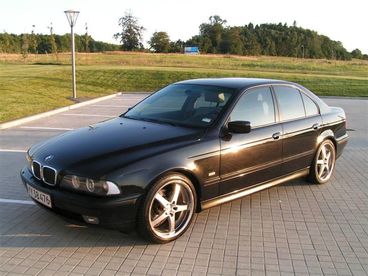 BMW E39 528 auto --- SOLGT billede 14
