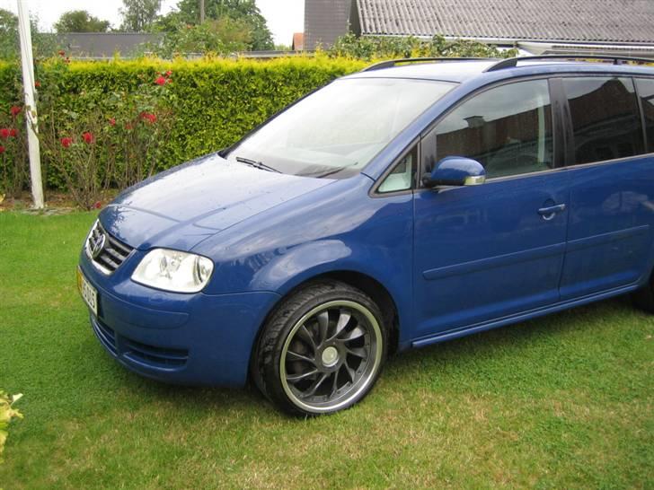 VW TOURAN (SOLGT) billede 2
