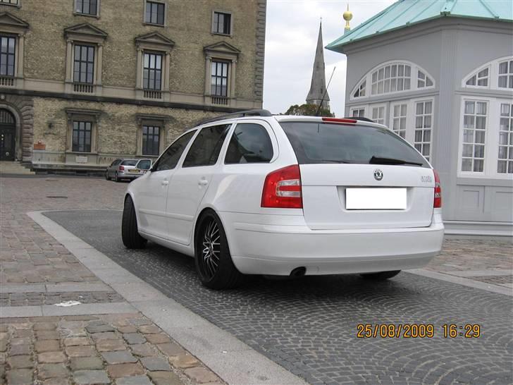 Skoda Octavia Combi #SOLGT# billede 2