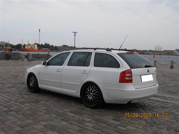 Skoda Octavia Combi #SOLGT# billede 4