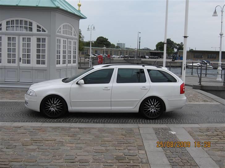 Skoda Octavia Combi #SOLGT# billede 6