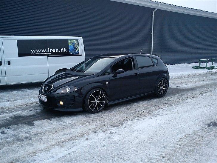 Seat Leon 2.0 TDI - med de gamle vinterfælge billede 3