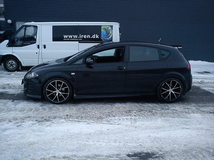 Seat Leon 2.0 TDI - med de gamle vinterfælge billede 4