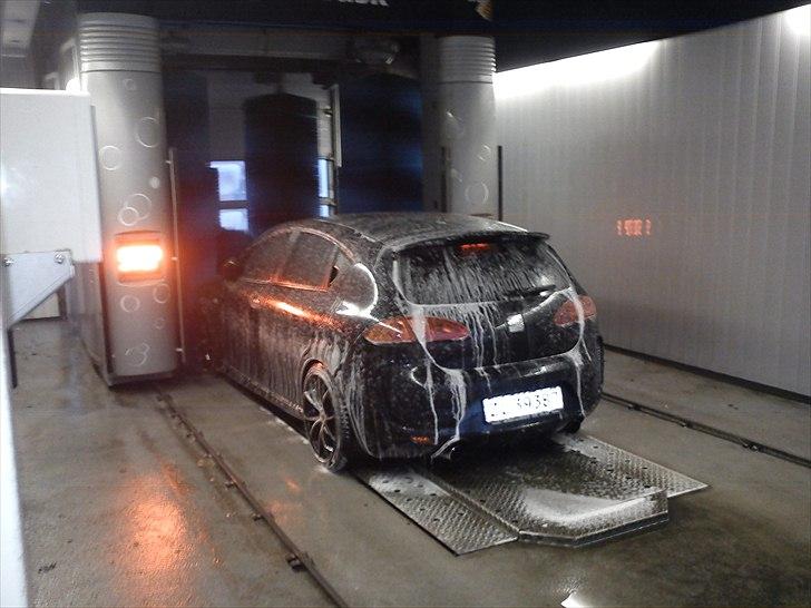 Seat Leon 2.0 TDI - med de gamle vinterfælge billede 5