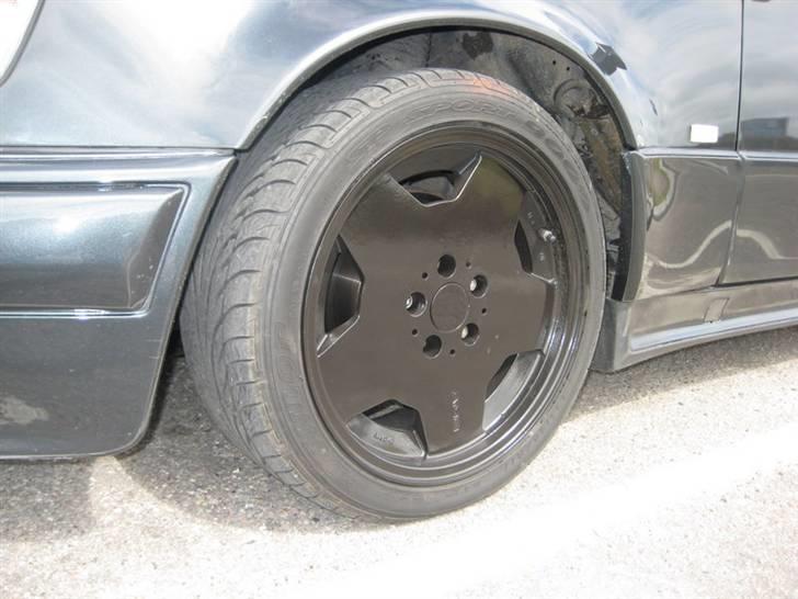 Mercedes Benz 300TE E34T AMG billede 4