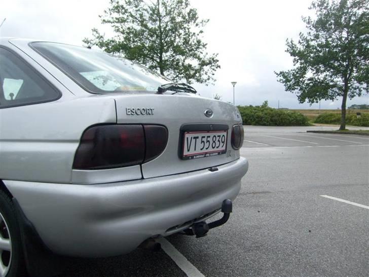 Ford Escort 1,6 SL (DØD) billede 7
