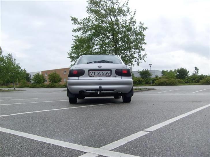 Ford Escort 1,6 SL (DØD) billede 8