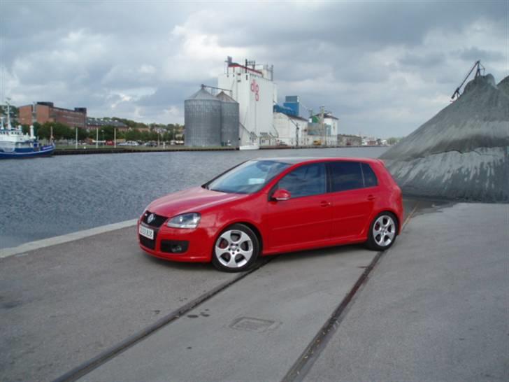 VW Golf V GTI billede 1