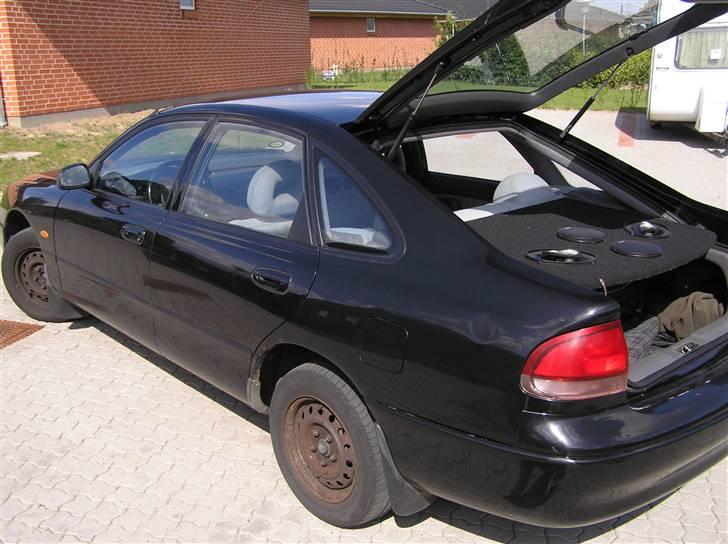 Mazda 626 1,8i CC |SOLGT| billede 6