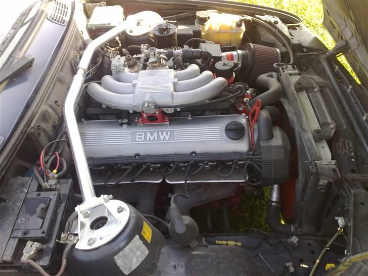 BMW E 30 Turing 320i (solgt) billede 16