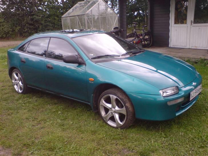 Mazda 323f.  solgt billede 1