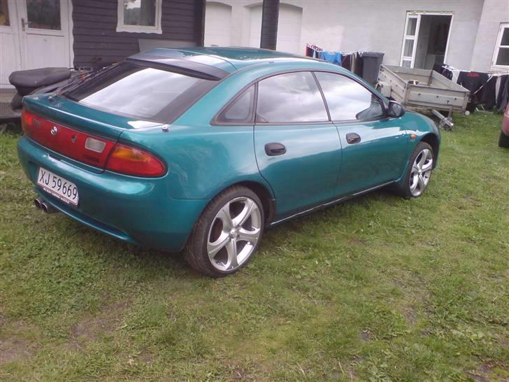 Mazda 323f.  solgt billede 2