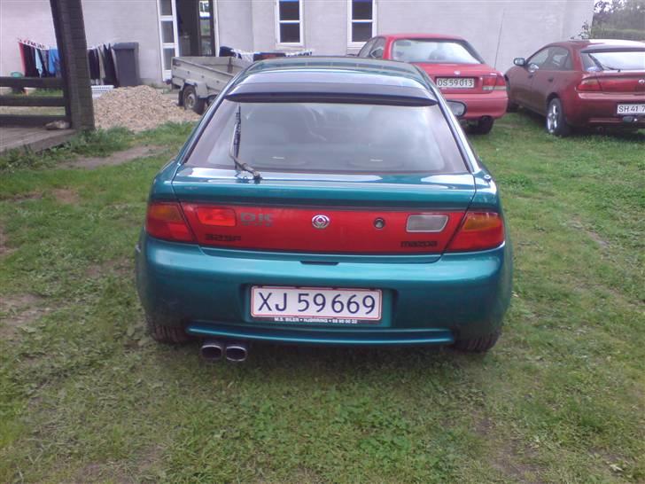 Mazda 323f.  solgt billede 3