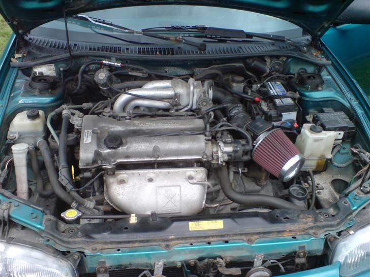 Mazda 323f.  solgt billede 10