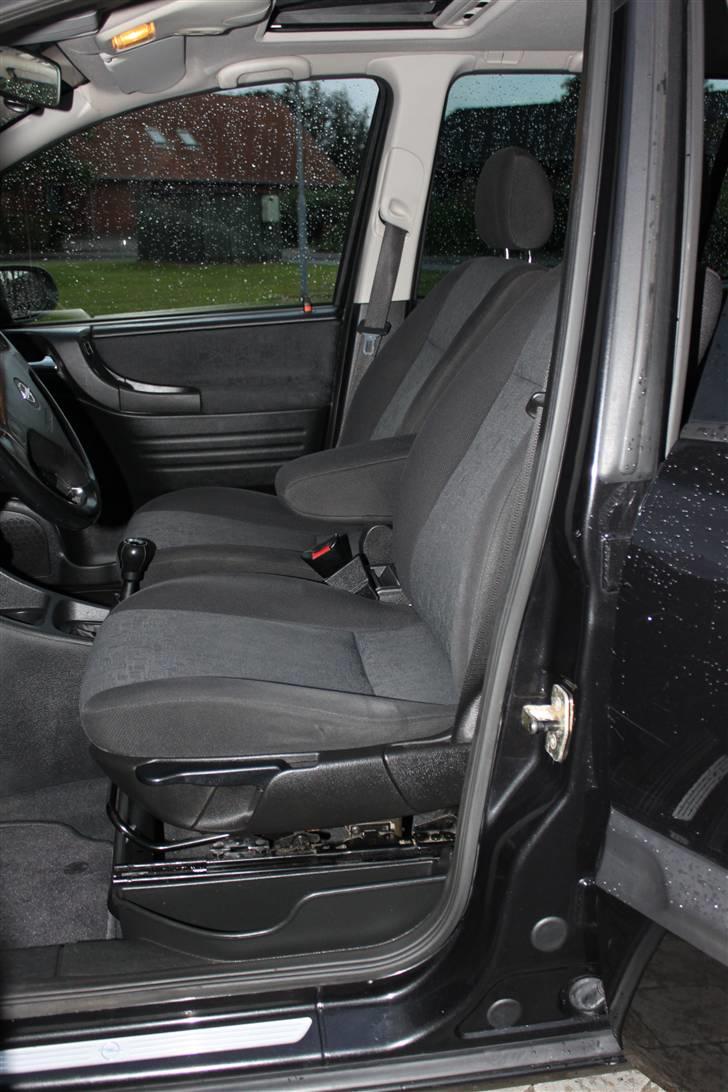 Opel ZAFIRA 2.2 i billede 7