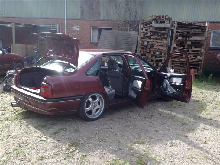 Opel vectra a 1,8 gls skrottet billede 3