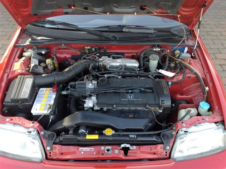 Honda CRX 1,6i-16 - Solgt - Rent motorrum billede 8