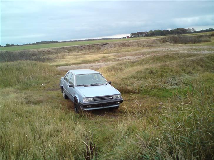 Nissan Sunny B11 1,5 GL "Solgt" billede 9