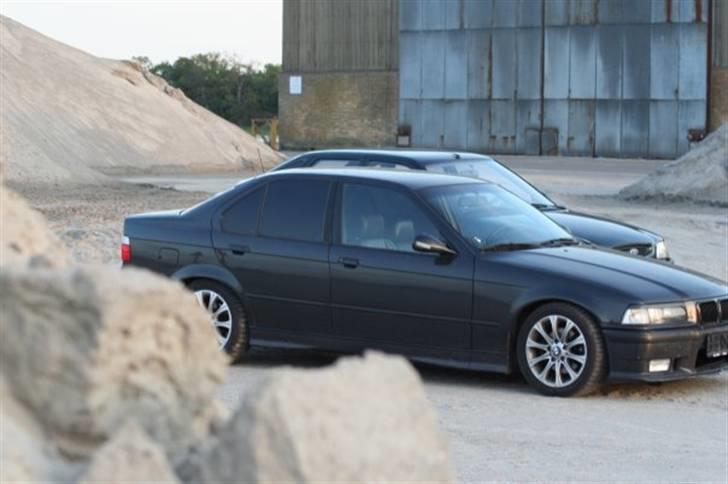 BMW E36 325i billede 1