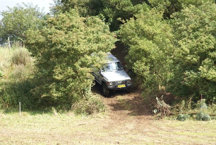 Toyota Land Cruiser HJ61 billede 3