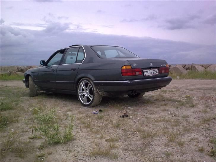 BMW 735i aut. billede 1