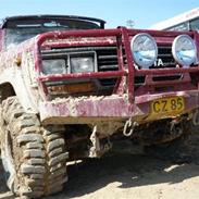 Toyota landcruiser hj 61 solgt
