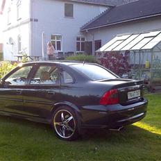 Opel Vectra B   **SOLGT**