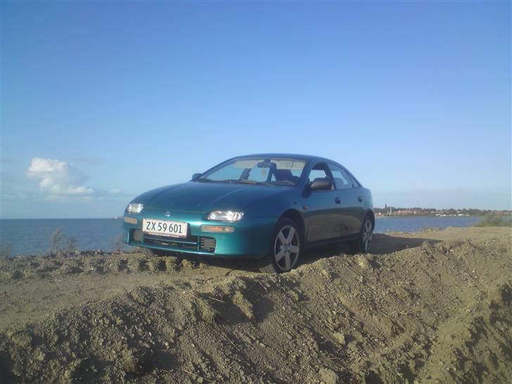 Mazda 323f ba billede 11