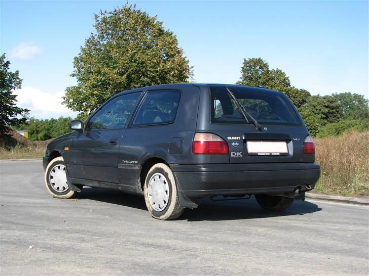 Nissan Sunny 1,4 LX "sendt til ophug" billede 2