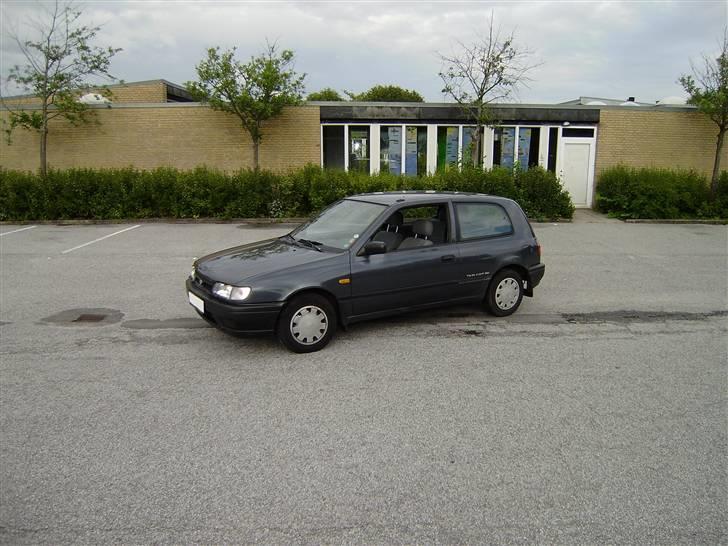Nissan Sunny 1,4 LX "sendt til ophug" billede 5