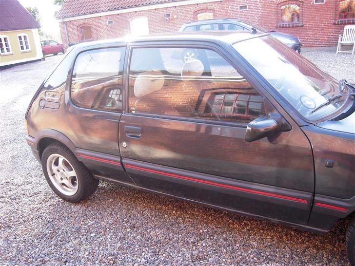 Peugeot 205 GTI 1.6 billede 7