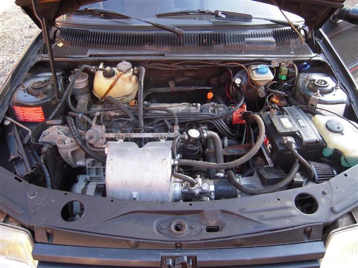 Peugeot 205 GTI 1.6 billede 8