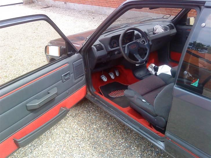 Peugeot 205 GTI 1.6 billede 10