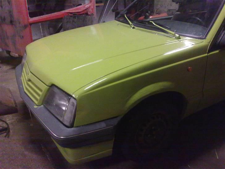 Opel Ascona C 1.6 S - Hey kan man se lidt af det grønne når det er mørkt. billede 9