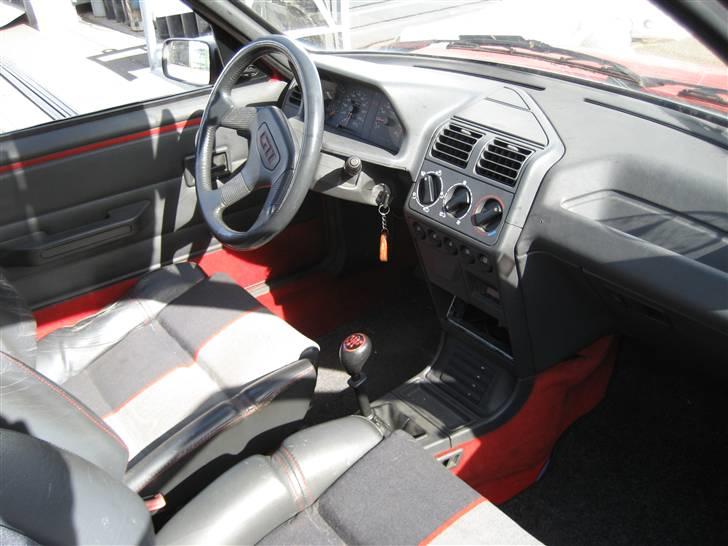 Peugeot 205 GTI 1.9 billede 5