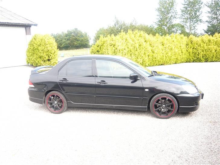 Mitsubishi lancer 1.6 mini evo - efter den kom lidt ned på maven.. håber den kommer længer ned endnu.. billede 11
