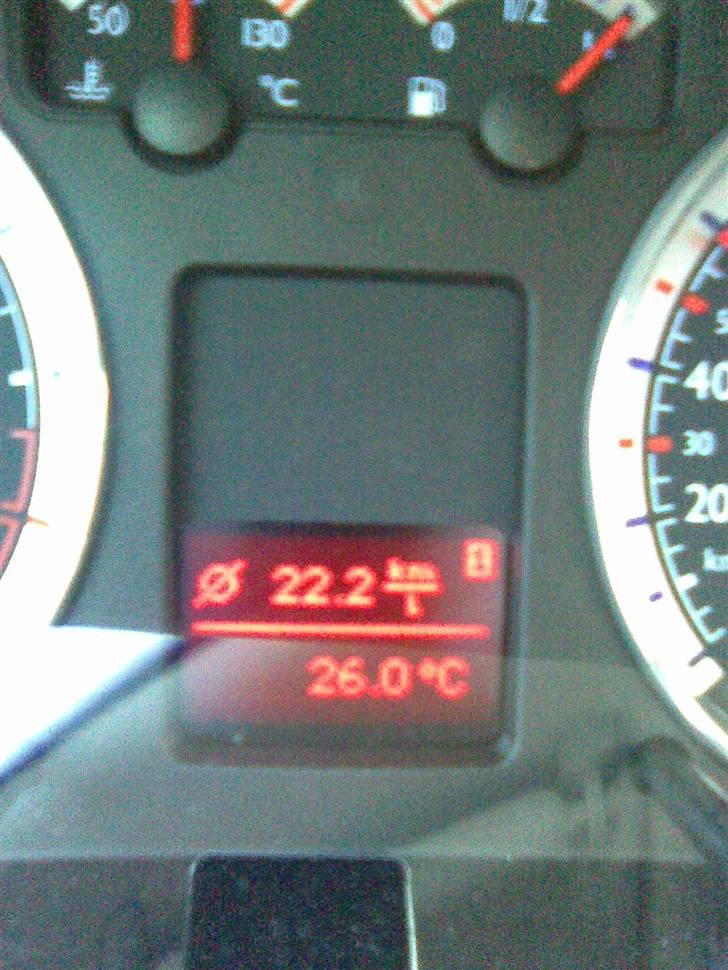 VW Golf IV Tdi - Den kan snildt gå langt på literen når man ellers gider kører økonomisk billede 7