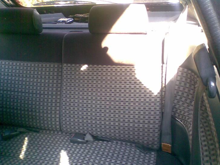 Mazda 323 GTS - solgt billede 7