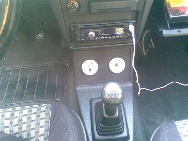 Mazda 323 GTS - solgt billede 8