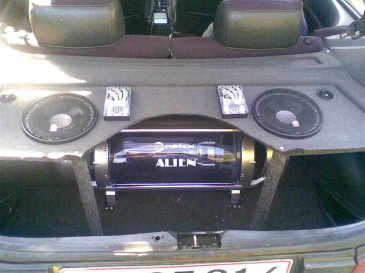 Mazda 323 GTS - solgt billede 9