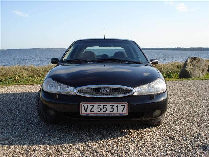 Ford Mondeo 2,5 V6 Ghia billede 5