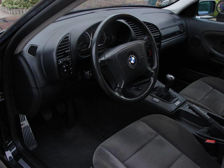 BMW 318 i Bavaria *Skadet*  billede 11