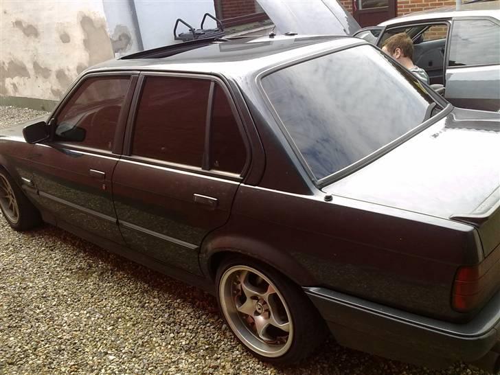 BMW E 30 billede 5