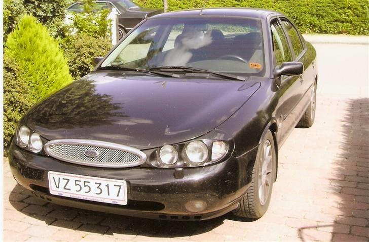 Ford Mondeo 2,5 V6 Ghia - Bilen inden forlygten røg :( billede 12