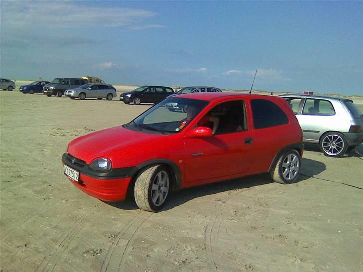 Opel corsa 16v sport billede 1