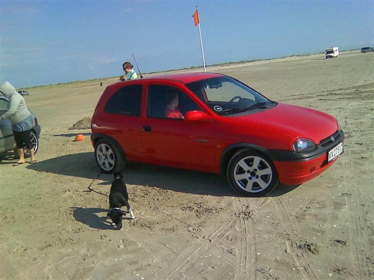 Opel corsa 16v sport billede 3