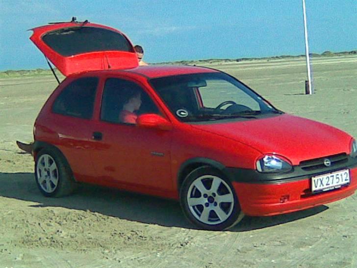 Opel corsa 16v sport billede 9